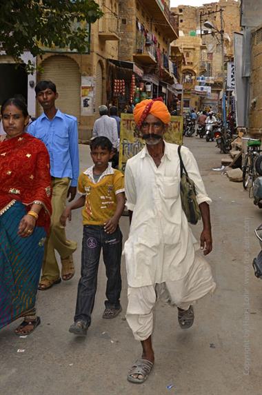 08 Jaisalmer-Walk_DSC3201_b_H600